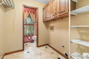 262 Greenbriar Estates Dr, Des Peres, MO 63122 - Photo 39