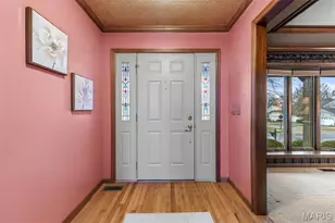 262 Greenbriar Estates Dr, Des Peres, MO 63122 - Photo 11