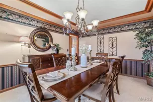 262 Greenbriar Estates Dr, Des Peres, MO 63122 - Photo 15