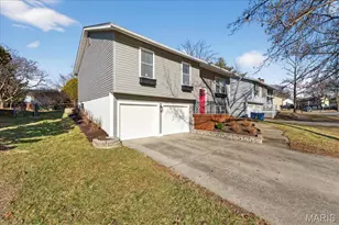 11975 Sarthe Dr, Maryland Heights, MO 63043 - Photo 5