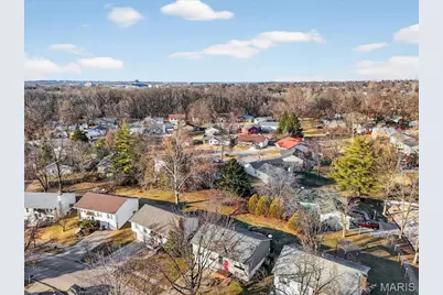 11975 Sarthe Drive, Maryland Heights, MO 63043 - Photo 7