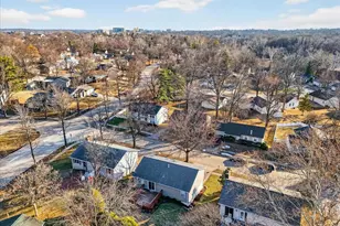 11975 Sarthe Dr, Maryland Heights, MO 63043 - Photo 35