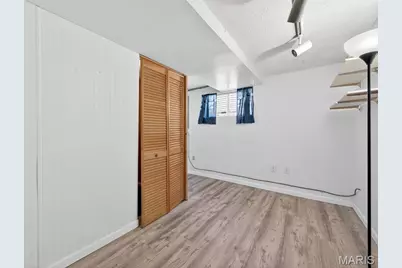 11953 Meadow Run Court, Maryland Heights, MO 63043 - Photo 33