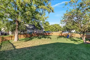 1221 Newport Landing Dr, Fenton, MO 63026 - Photo 17