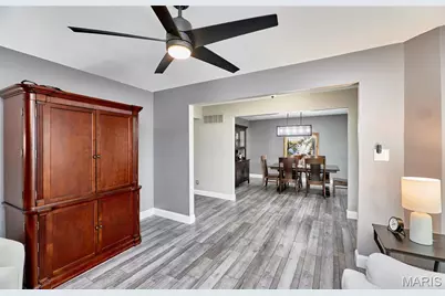 1319 Oak Borough Drive, Ballwin, MO 63021 - Photo 9