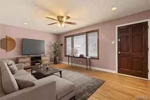 3588 Eileen Ann Dr, Saint Louis, MO 63129 - Photo 3