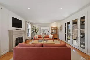 28 Lake Forest Dr, Richmond Heights, MO 63117 - Photo 5