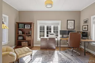 28 Lake Forest Dr, Richmond Heights, MO 63117 - Photo 9