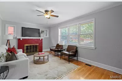 7055 Dartmouth Avenue, University City, MO 63130 - Photo 5