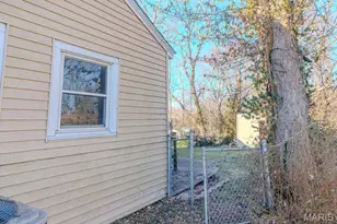 274 Starhawk St, Bourbon, MO 65441 - Photo 3