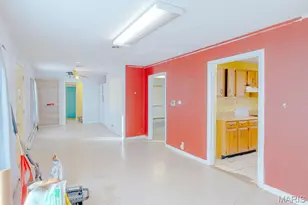 274 Starhawk St, Bourbon, MO 65441 - Photo 9