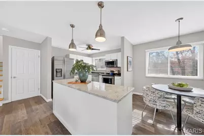 10 Barbre Court, Webster Groves, MO 63119 - Photo 7