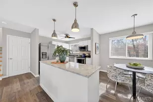 10 Barbre Ct, Webster Groves, MO 63119 - Photo 7