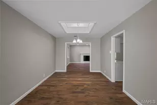 961 Briarwood Ln, University City, MO 63130 - Photo 11