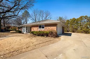 961 Briarwood Ln, University City, MO 63130 - Photo 3