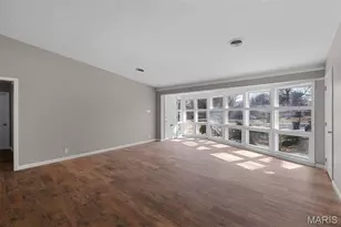 961 Briarwood Ln, University City, MO 63130 - Photo 7