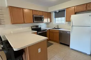 2244 Canyonlands Dr, Maryland Heights, MO 63043 - Photo 11