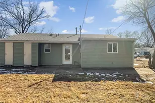 201 Allen Dr, O'Fallon, MO 63366 - Photo 5