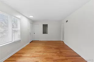 55 La Venta Dr, Florissant, MO 63031 - Photo 5