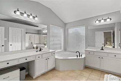 1118 Kiefer Ridge Court, Ballwin, MO 63021 - Photo 29