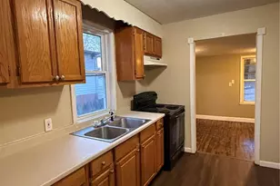 285 E Oak St, Saint Clair, MO 63077 - Photo 11