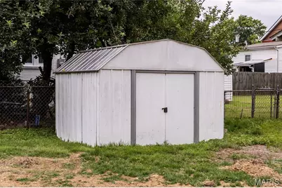 711 Erskine Avenue, Unincorporated, MO 63125 - Photo 21