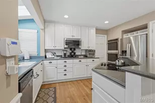 1635 Clayton Spur Ct, Ellisville, MO 63011 - Photo 7