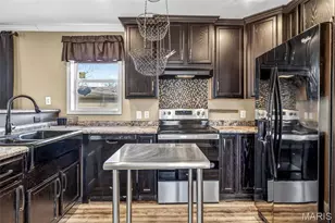 605 Vivian Ct, Park Hills, MO 63601 - Photo 13