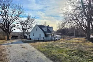 500 Hwy AT, Villa Ridge, MO 63089 - Photo 23