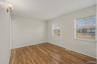 2627 SE Bruno Avenue, Saint Louis, MO 63114 - Photo 7