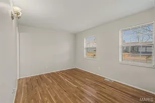 2627 SE Bruno Ave, Saint Louis, MO 63114 - Photo 7