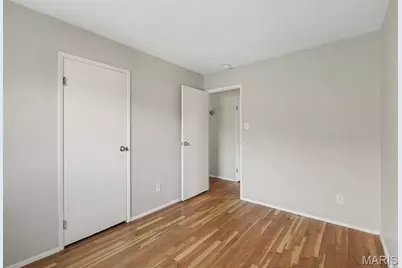 2627 SE Bruno Avenue, Saint Louis, MO 63114 - Photo 11