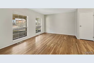 2627 SE Bruno Avenue, Saint Louis, MO 63114 - Photo 3