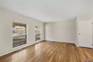 2627 SE Bruno Ave, Saint Louis, MO 63114 - Photo 3