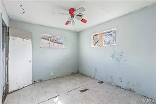 9226 Bataan Dr, Saint Louis, MO 63134 - Photo 7