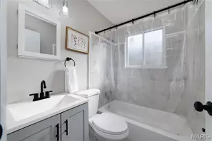 10430 Castle Dr, Saint Louis, MO 63136 - Photo 15