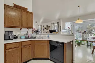 16328 Hampden Pl, Florissant, MO 63034 - Photo 11
