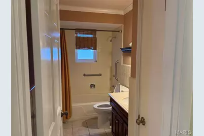 7654 Paragon Circle, Grantwood Village, MO 63123 - Photo 19