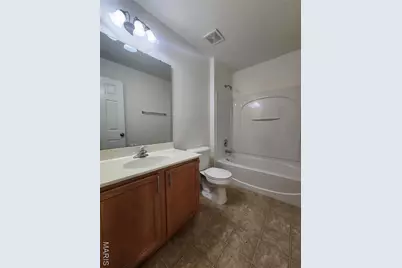 3642 Candlewyck Green Court, Florissant, MO 63034 - Photo 17