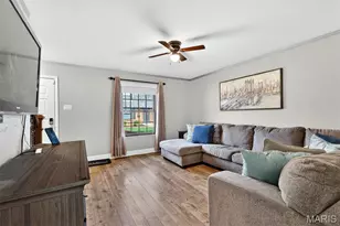 4262 Eiffel Dr, St George, MO 63125 - Photo 7