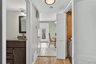 4262 Eiffel Dr, St George, MO 63125 - Photo 9