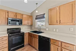 12512 Early Morning Dr, Black Jack, MO 63033 - Photo 5