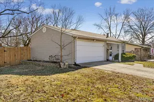 2402 Brookfield Ln, O'Fallon, MO 63368 - Photo 5