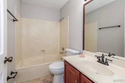 13023 Walnutway Manor, Saint Louis, MO 63146 - Photo 23