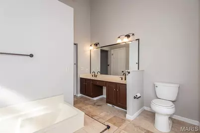 13023 Walnutway Manor, Saint Louis, MO 63146 - Photo 19