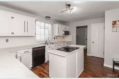 13023 Walnutway Manor, Saint Louis, MO 63146 - Photo 11