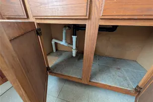 8363 Eton Pl, Jennings, MO 63136 - Photo 9