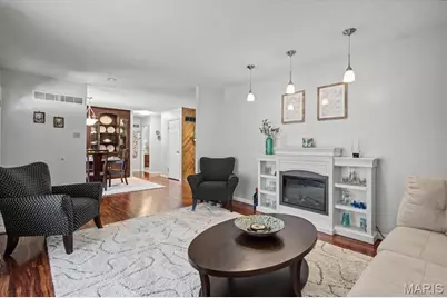 2113 Cherrycove Court, Maryland Heights, MO 63043 - Photo 5