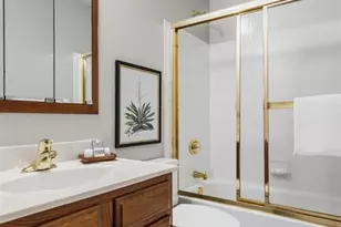 231 Maeve Ct, Ballwin, MO 63021 - Photo 41