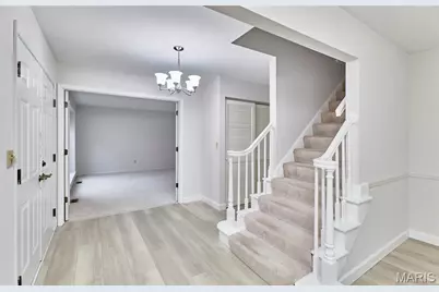 15648 Sugarridge Court, Chesterfield, MO 63017 - Photo 7